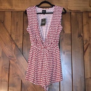 NWT houndstooth romper size large